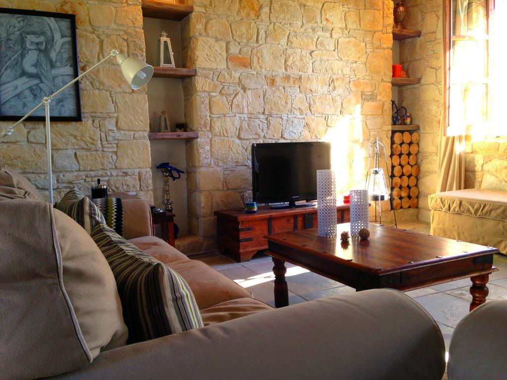 Lofou Traditional Stone House Экстерьер фото